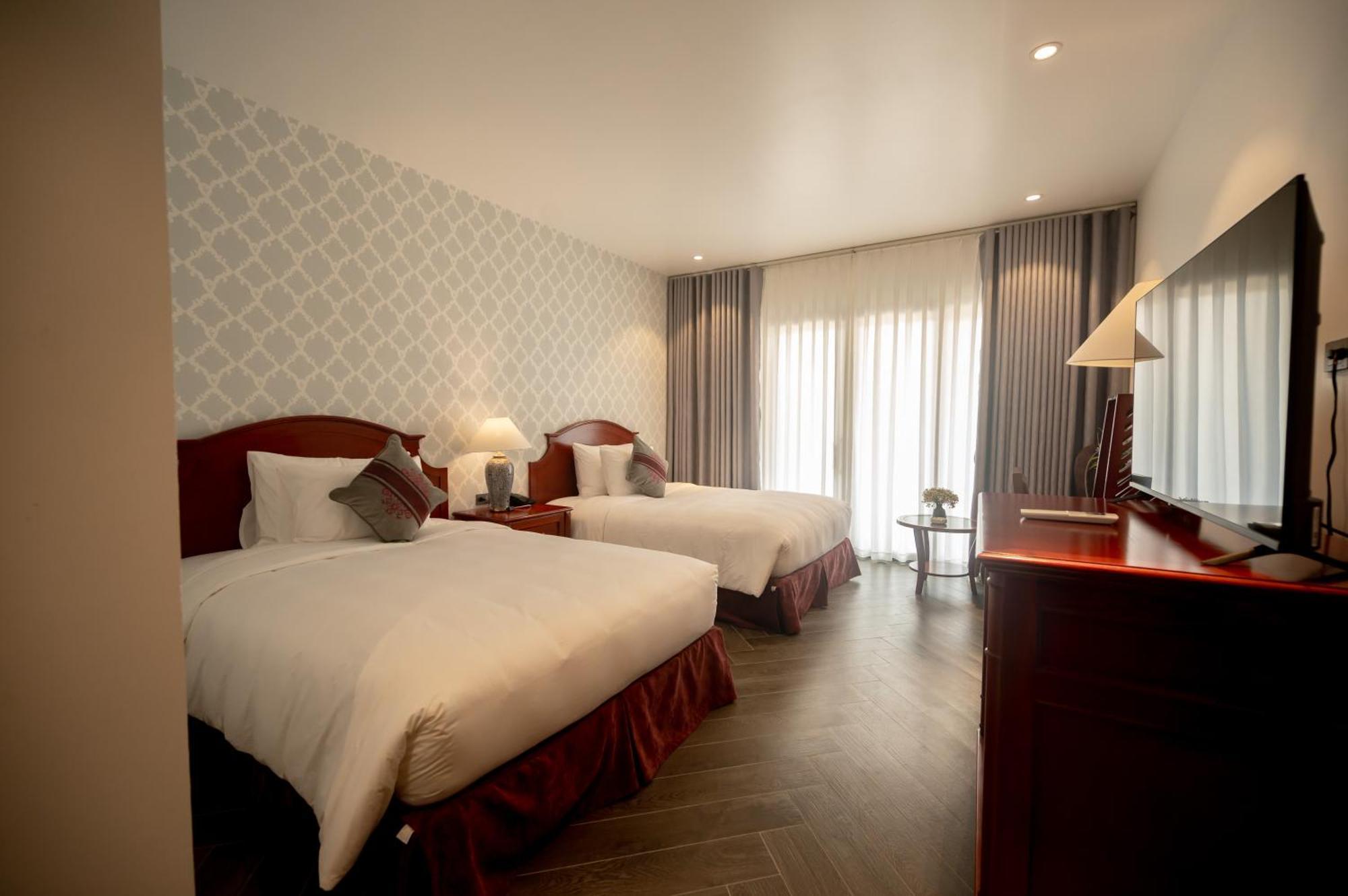 Khach San Son Nu Hotel Bac Kan Екстериор снимка
