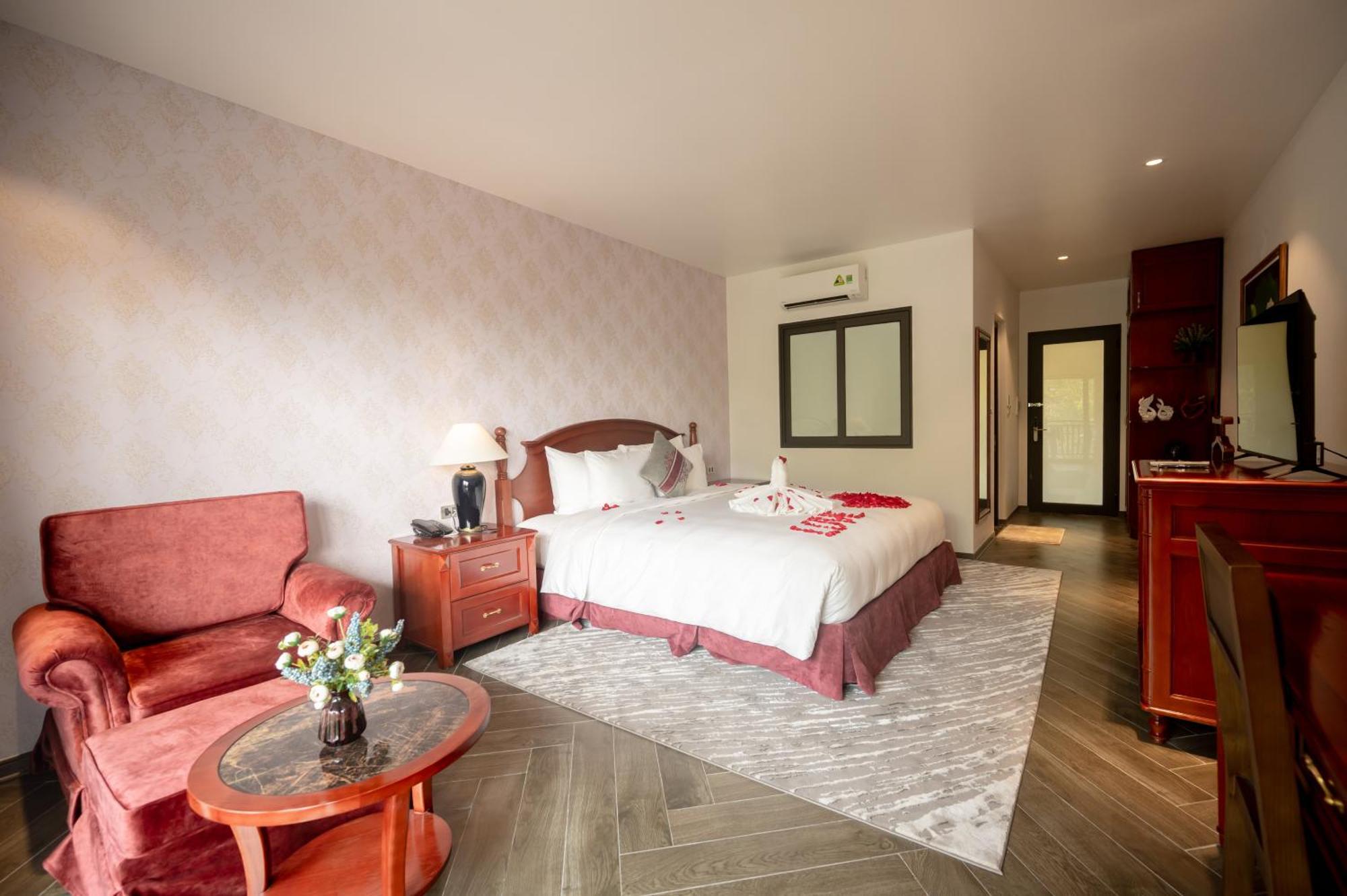 Khach San Son Nu Hotel Bac Kan Екстериор снимка