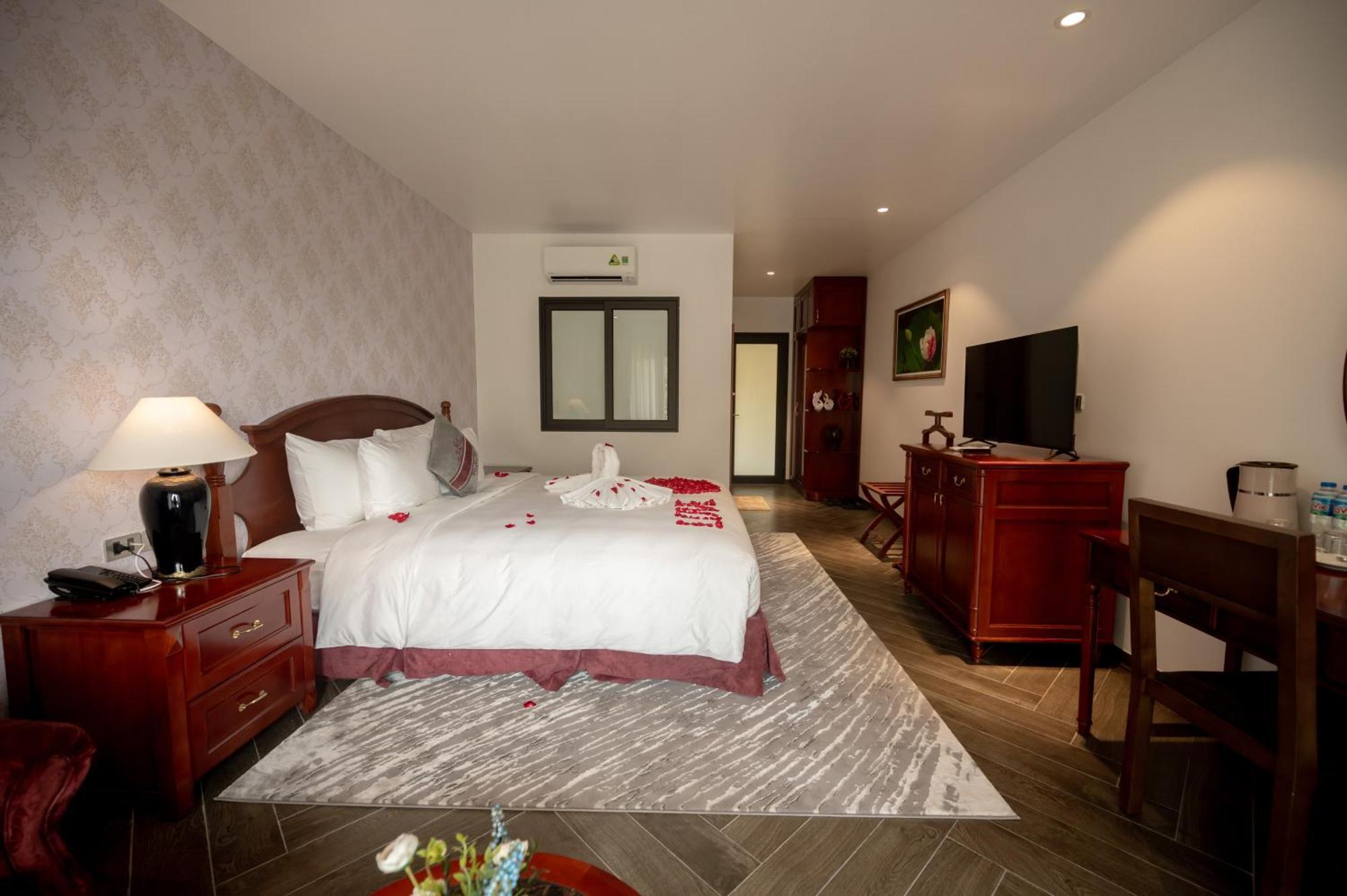 Khach San Son Nu Hotel Bac Kan Екстериор снимка